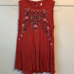 Sleeveless blouse